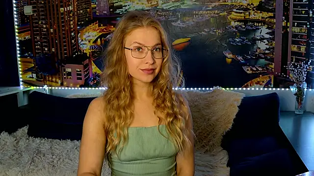 Snapshot of pusyavykusya chatting on October 23, 9:52 am pusyavykusya online show from October 23, 9:52 am