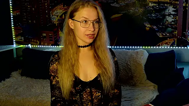 Snapshot of pusyavykusya chatting on October 27, 8:24 pm pusyavykusya online show from October 27, 8:24 pm