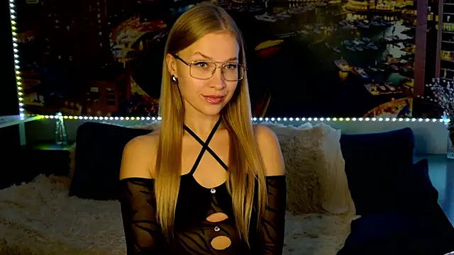 Snapshot of pusyavykusya chatting on October 30, 8:20 pm pusyavykusya online show from October 30, 8:20 pm