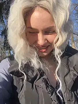 KikiWatson online show from January 10, 8:07 am