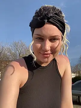 KikiWatson online show from March 9, 1:26 pm