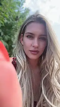 KikiWatson online show from July 24, 7:39 am