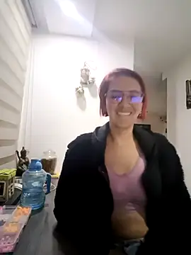 Snapshot of your_red_rose_ chatting on December 2, 11:29 pm your red rose online show from December 2, 11:29 pm