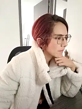 Snapshot of your_red_rose_ chatting on January 14, 7:43 pm your red rose online show from January 14, 7:43 pm