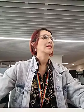 Snapshot of your_red_rose_ chatting on January 16, 12:31 pm your red rose online show from January 16, 12:31 pm