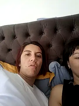 Snapshot of your_red_rose_ chatting on January 19, 2:28 pm your red rose online show from January 19, 2:28 pm