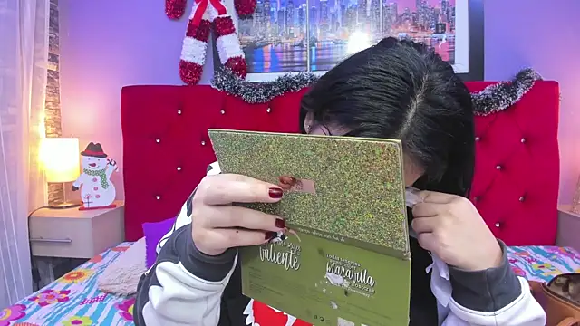 AbbyJonhs online show from December 6, 1:33 pm