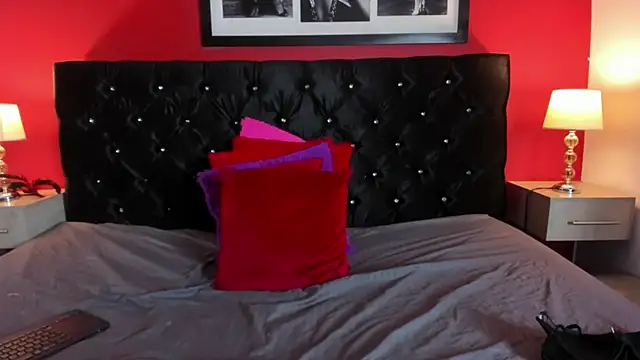 AbbyJonhs online show from January 12, 5:11 pm