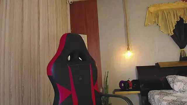 hera divine online show from November 5, 10:10 pm