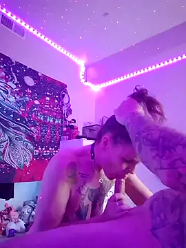 thatonespicychick online show from January 4, 9:52 pm