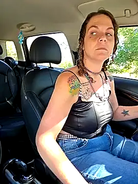 thatonespicychick online show from September 28, 6:24 pm