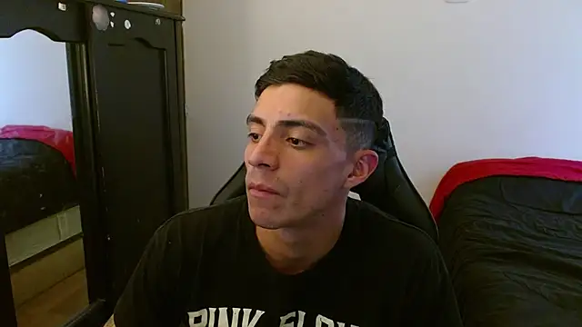 kv   xxx  online show from October 8, 7:44 pm