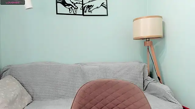 AlodiaHamblett online show from December 22, 7:33 am