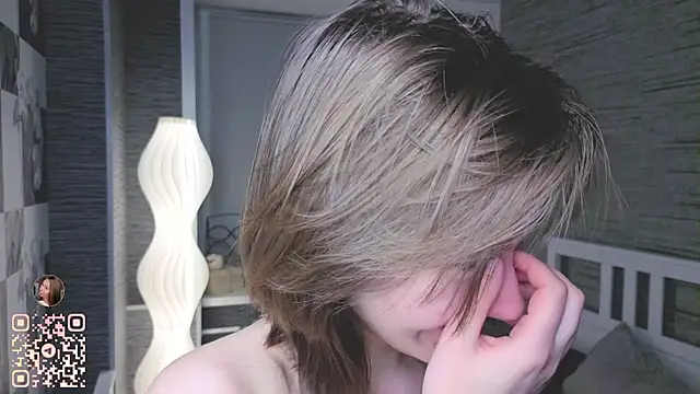 Snapshot of EthalBuffkin chatting on February 14, 7:21 pm EthalBuffkin online show from February 14, 7:21 pm