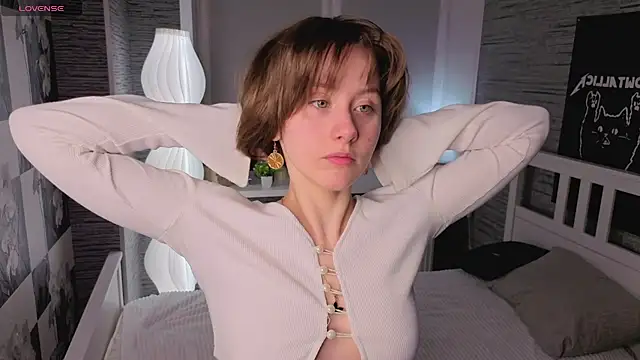 Snapshot of EthalBuffkin chatting on March 18, 7:39 pm EthalBuffkin online show from March 18, 7:39 pm