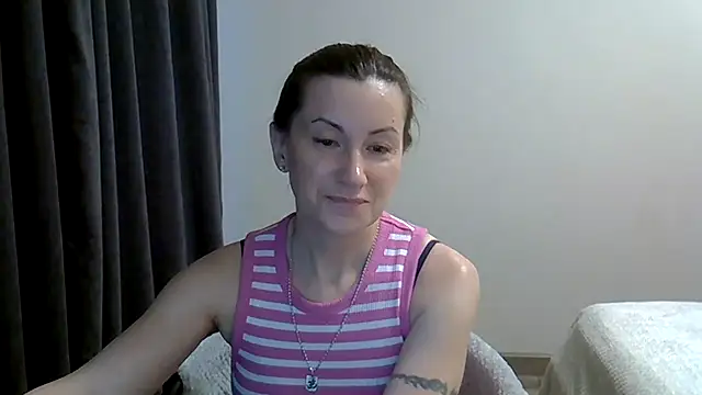 jainesummer online show from December 9, 9:49 am