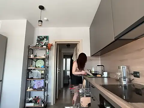 Snapshot of jainesummer chatting on February 23, 12:24 pm jainesummer online show from February 23, 12:24 pm