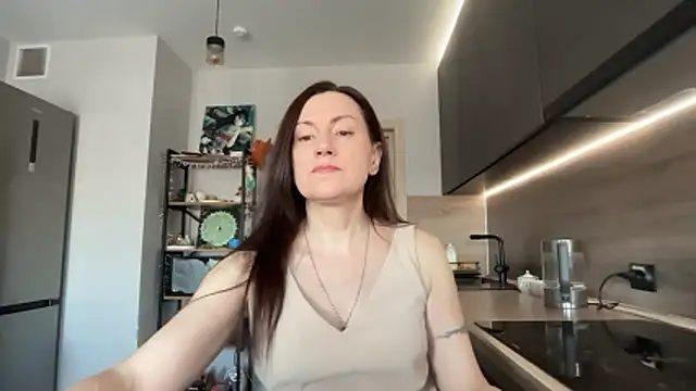 Snapshot of jainesummer chatting on March 6, 8:44 am jainesummer online show from March 6, 8:44 am