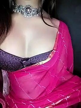 Esha Babyy online show from December 28, 6:40 pm