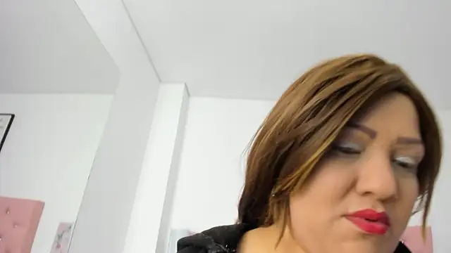 michell taylor   online show from March 21, 4:06 am