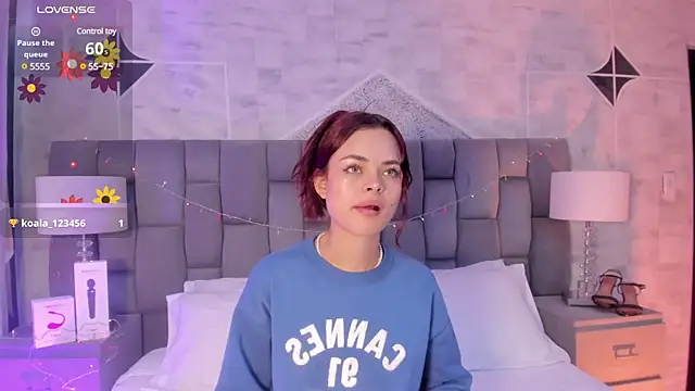 HannaRhodes online show from December 30, 2:51 pm