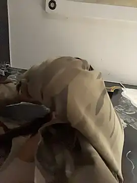 HannaRhodes online show from October 17, 2:52 pm