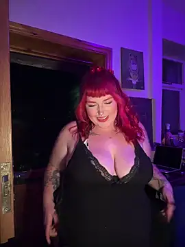 puffpixiee online show from October 12, 7:35 pm