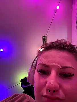 sluttysmiley online show from December 3, 6:06 pm