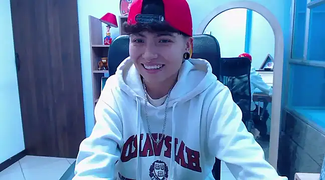 Im Mathias online show from December 3, 7:00 pm