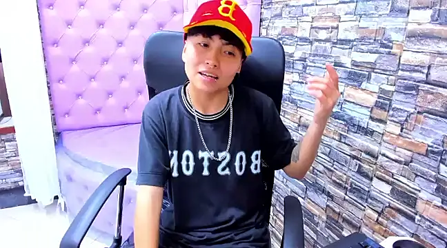 Im Mathias online show from December 5, 3:15 am