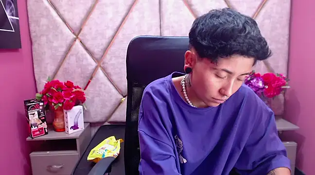 Im Mathias online show from February 14, 9:45 am