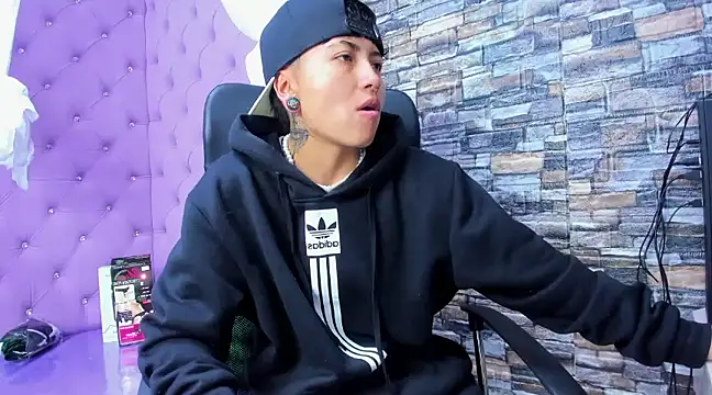 Im Mathias online show from March 18, 2:36 am