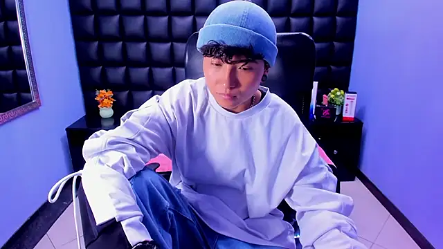 Im Mathias online show from September 18, 8:44 pm