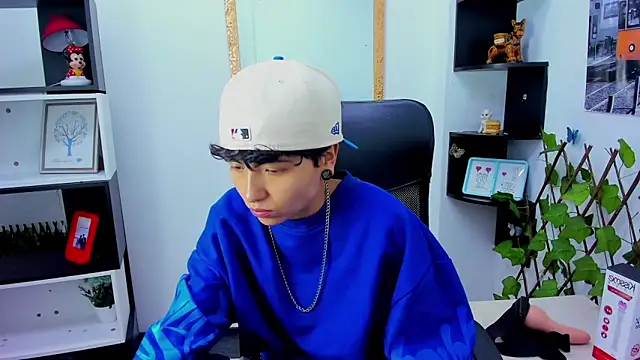 Im Mathias online show from October 15, 3:01 pm