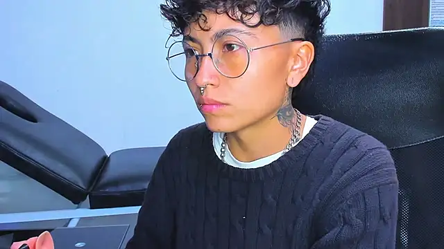 Im Mathias online show from February 14, 2:52 am