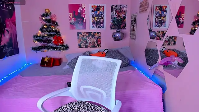 Snapshot of Luna-Chann chatting on December 29, 8:58 pm Luna-Chann online show from December 29, 8:58 pm