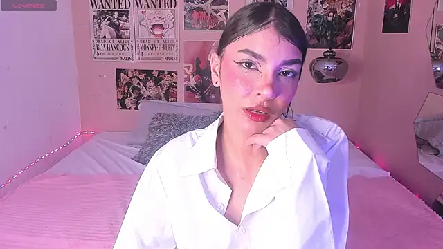 Snapshot of Luna-Chann chatting on February 23, 1:53 pm Luna-Chann online show from February 23, 1:53 pm