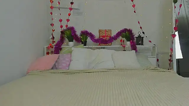 DreamyLuna online show from January 8, 8:29 pm