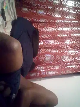 Snapshot of sunnybigd24 chatting on February 20, 8:06 am sunnybigd24 online show from February 20, 8:06 am