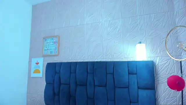 Melody Megann online show from February 26, 2:48 am