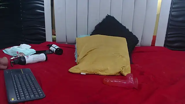 Melody Megann online show from March 18, 11:52 am