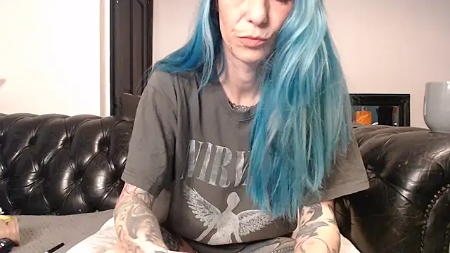 RavenryderUK online show from January 6, 12:05 am