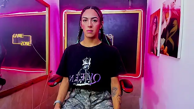 Snapshot of Isabella_stanford2 chatting on November 8, 7:23 pm Isabella stanford2 online show from November 8, 7:23 pm