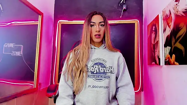 Snapshot of Isabella_stanford2 chatting on November 27, 1:02 pm Isabella stanford2 online show from November 27, 1:02 pm