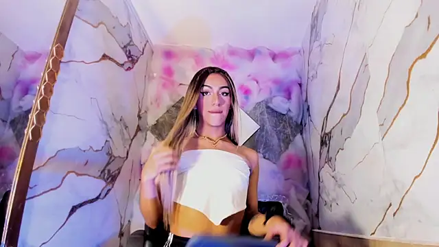 Snapshot of Isabella_stanford2 chatting on December 15, 10:25 pm Isabella stanford2 online show from December 15, 10:25 pm