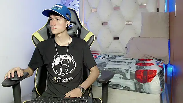 johnny cagee online show from September 11, 3:50 am