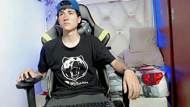 johnny cagee online show from October 12, 5:17 am