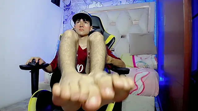 johnny cagee online show from November 26, 4:24 am