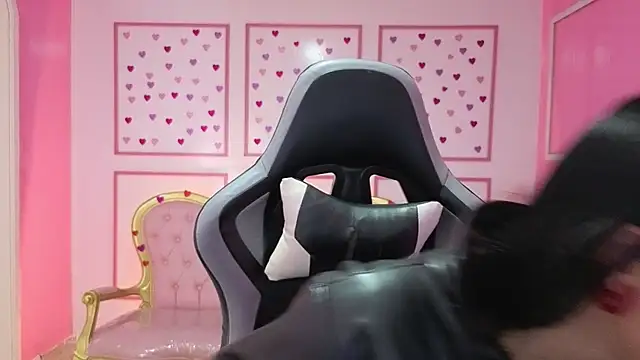 Snapshot of stephania_t chatting on September 30, 11:37 am stephania t online show from September 30, 11:37 am