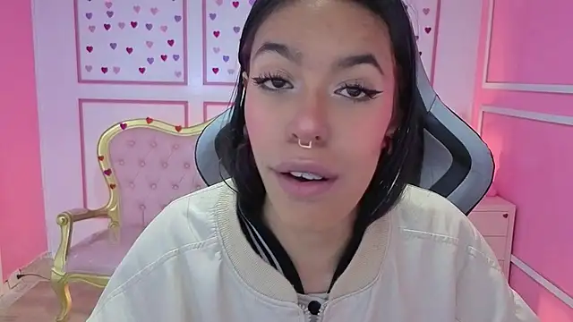 Snapshot of stephania_t chatting on October 2, 11:39 am stephania t online show from October 2, 11:39 am